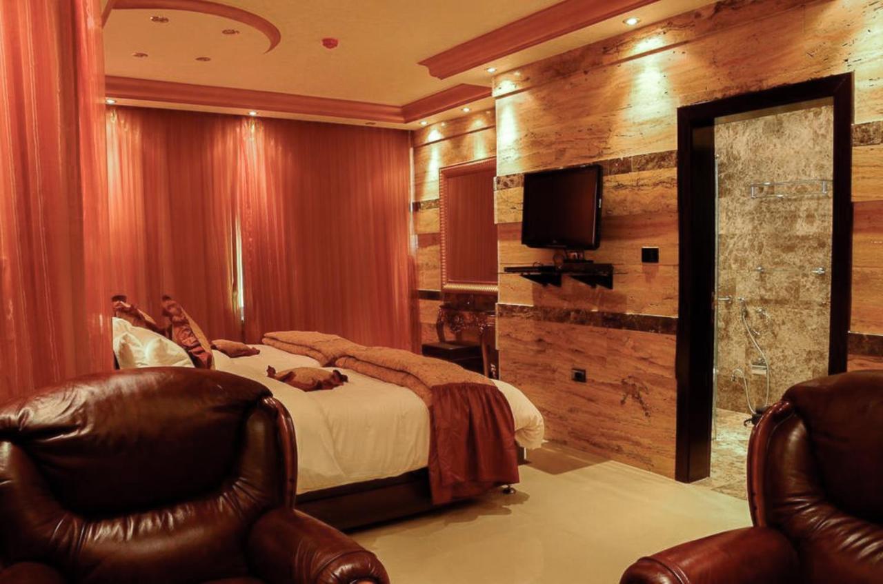 Jad Hotel Suites Amman Exteriör bild