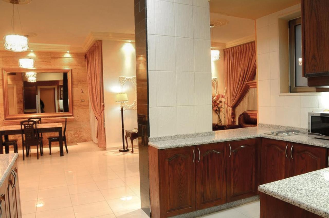 Jad Hotel Suites Amman Exteriör bild