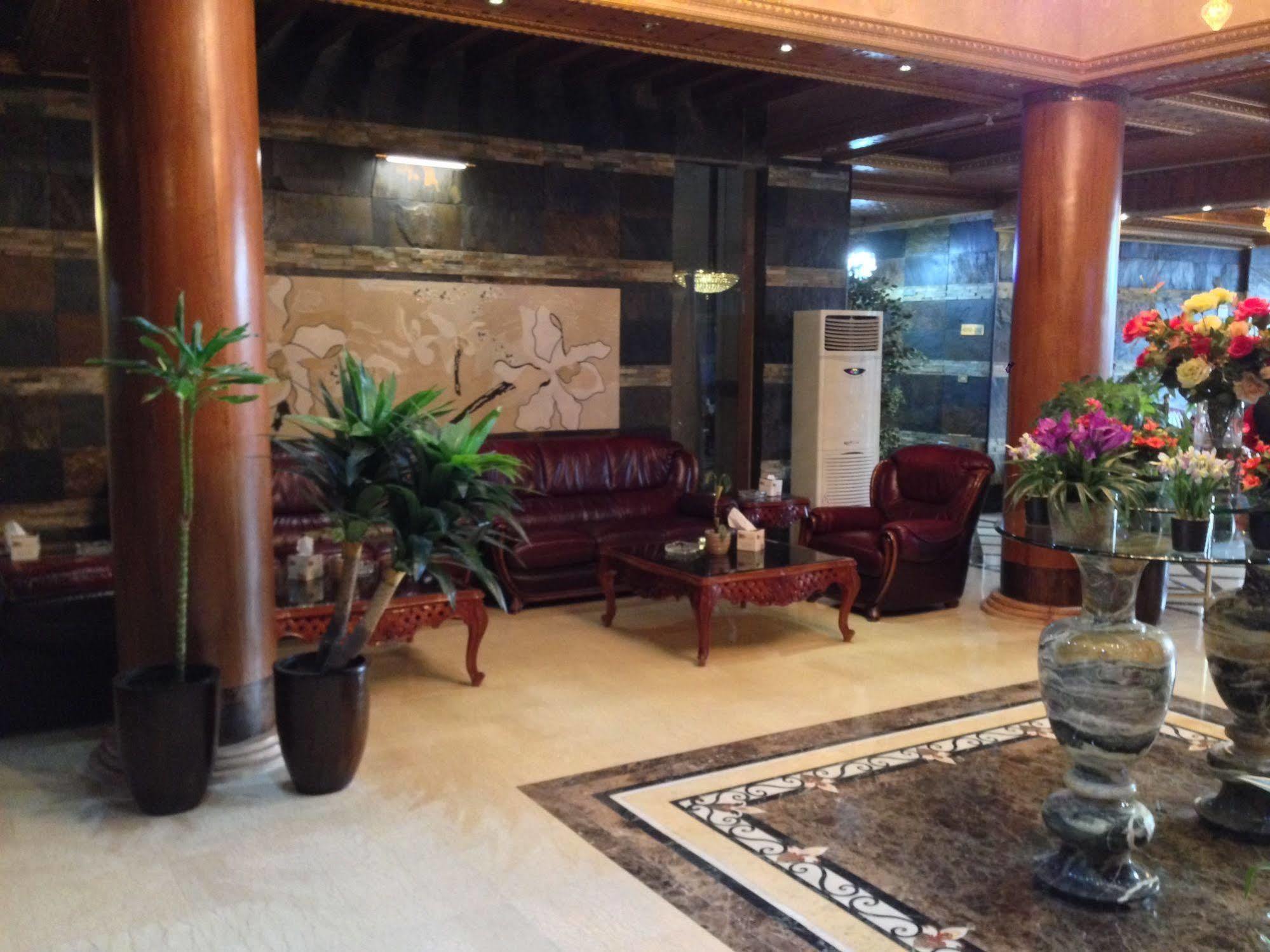 Jad Hotel Suites Amman Exteriör bild