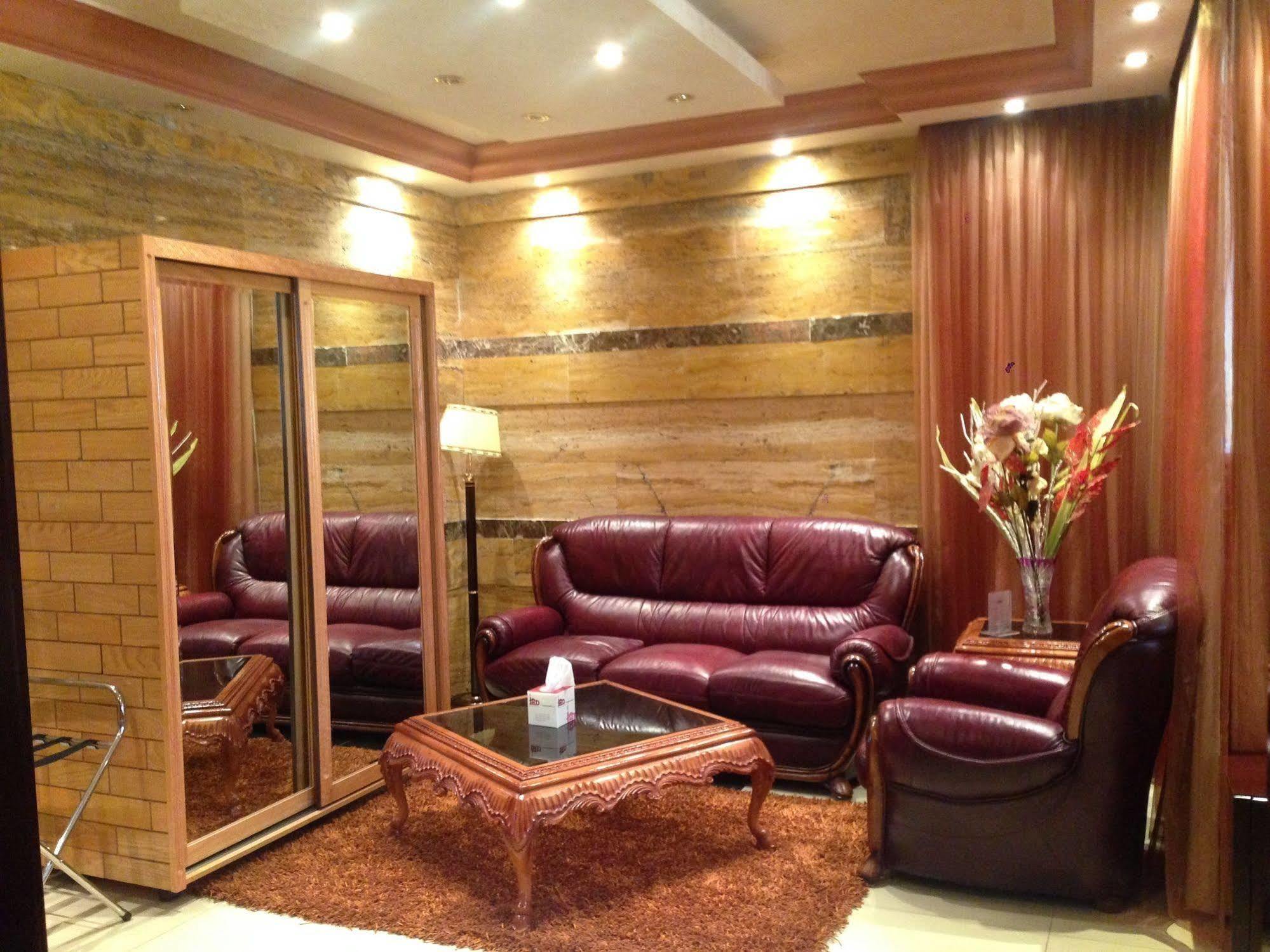 Jad Hotel Suites Amman Exteriör bild