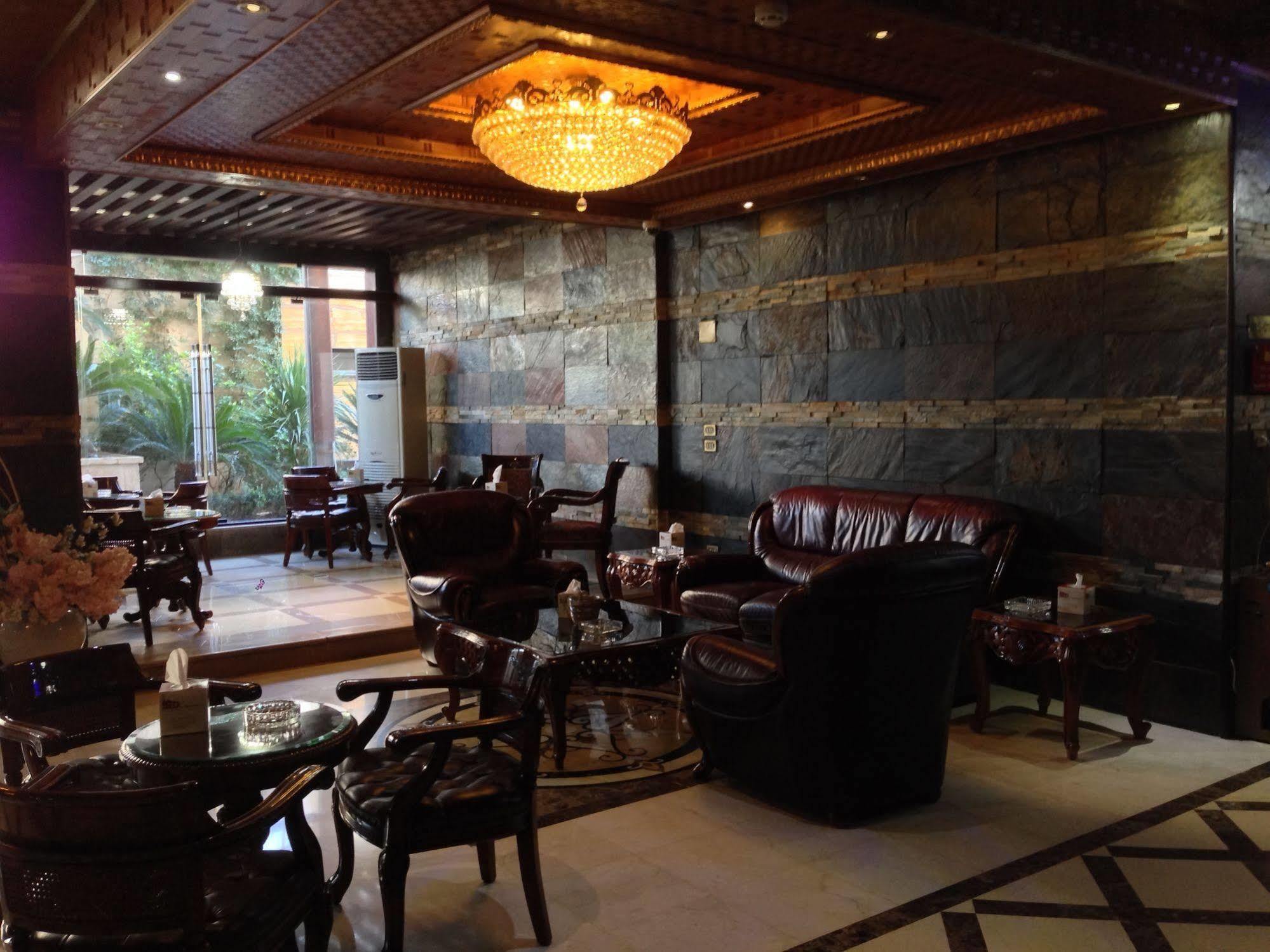 Jad Hotel Suites Amman Exteriör bild