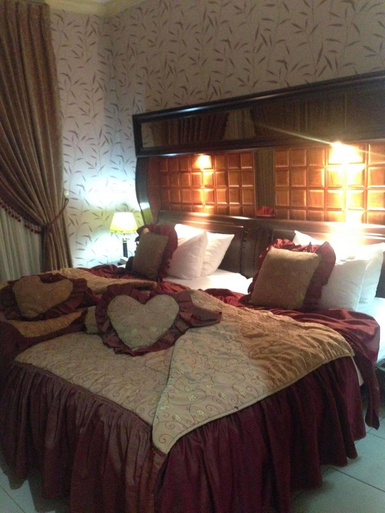 Jad Hotel Suites Amman Exteriör bild