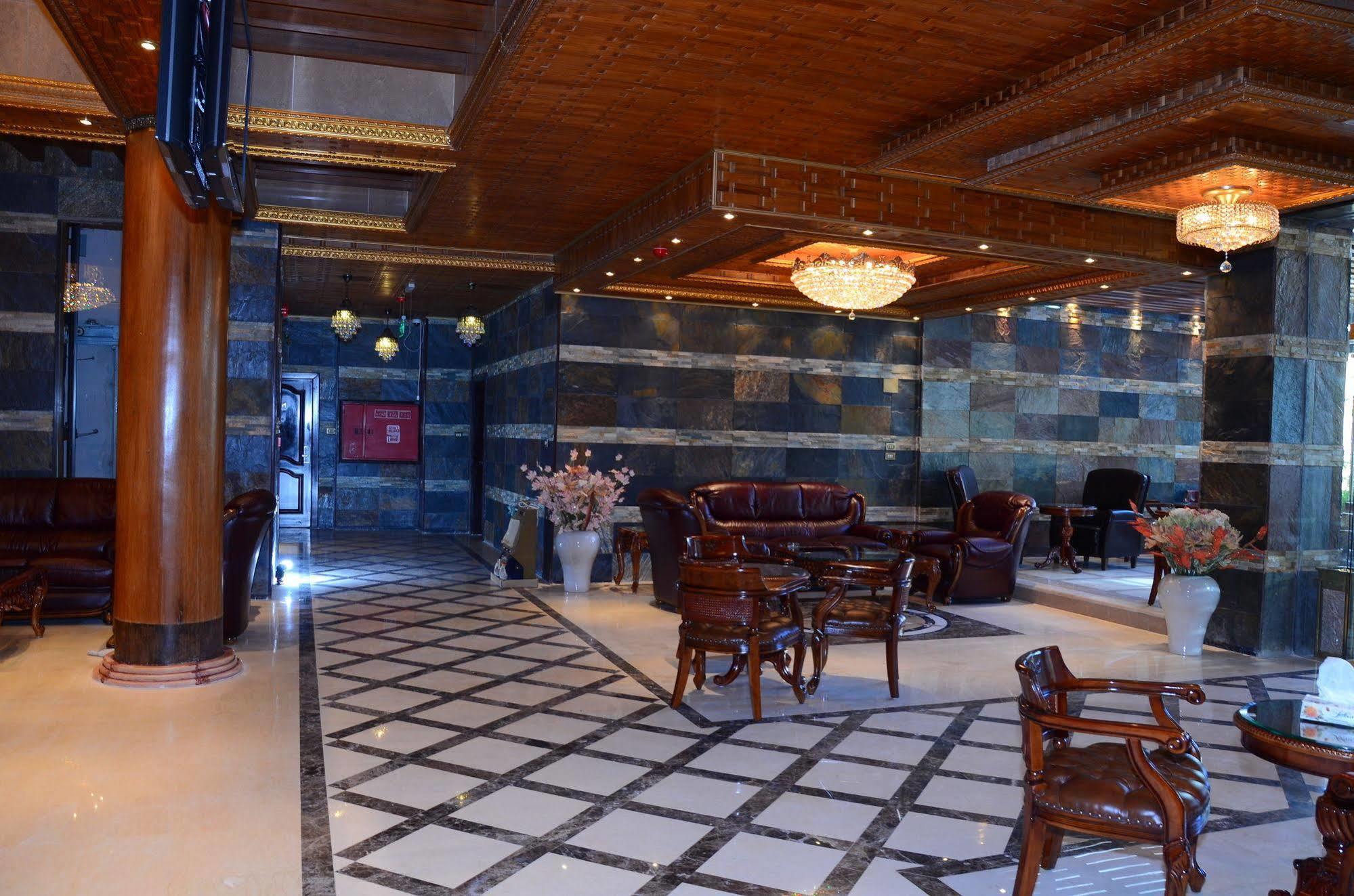 Jad Hotel Suites Amman Exteriör bild