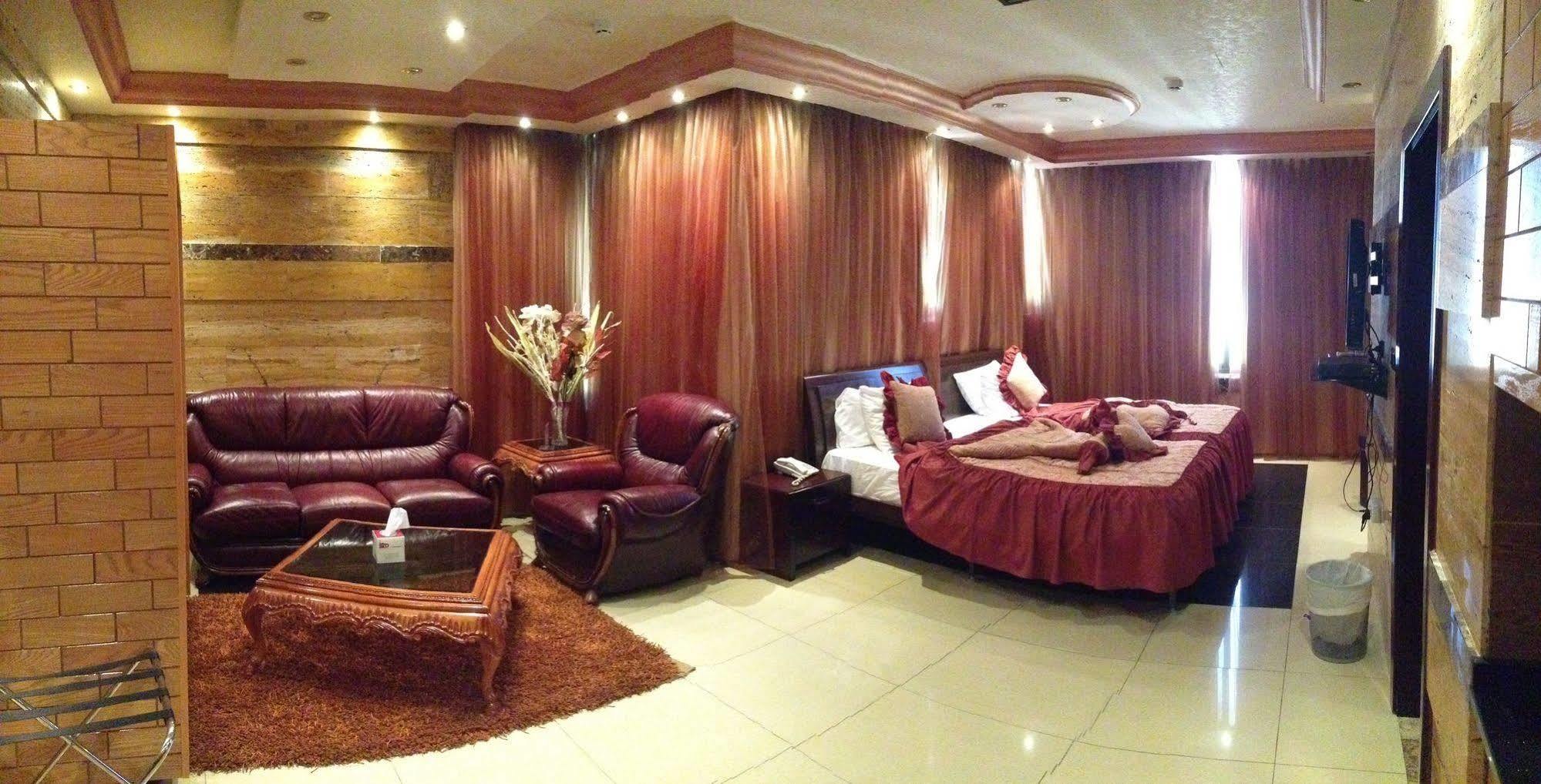 Jad Hotel Suites Amman Exteriör bild